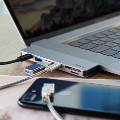 Адаптер Deppa USB-С для MacBook 7-в-1, серебро 2